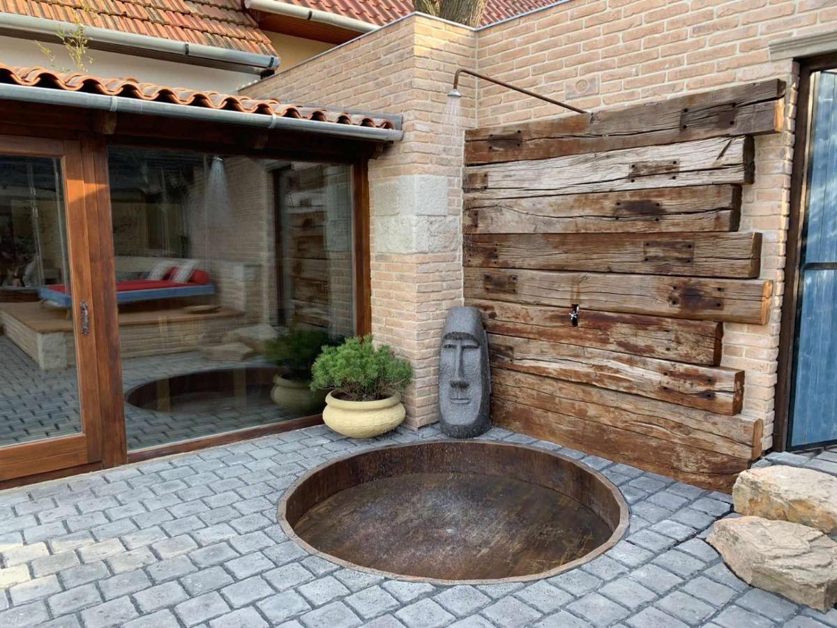Resident Wellness Vendeghaz Bekescsaba Apartment Bagian luar foto